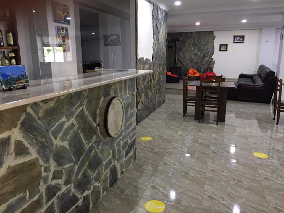 Guesthouse Gera Mestia Buitenkant foto