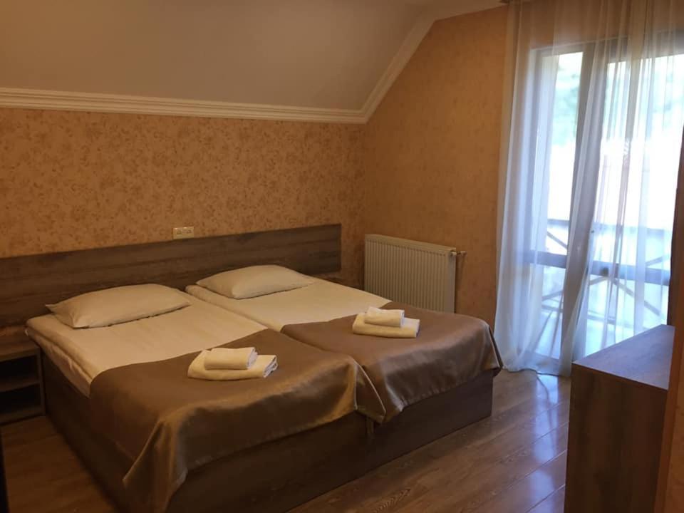 Guesthouse Gera Mestia Buitenkant foto