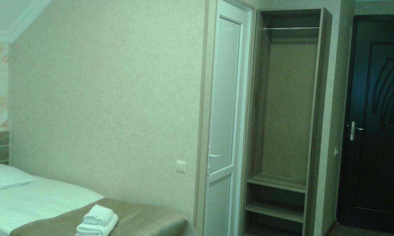 Guesthouse Gera Mestia Buitenkant foto