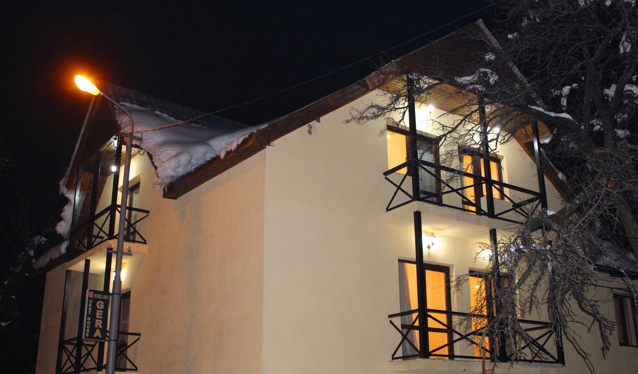 Guesthouse Gera Mestia Buitenkant foto