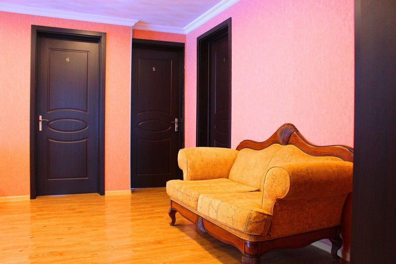Guesthouse Gera Mestia Buitenkant foto