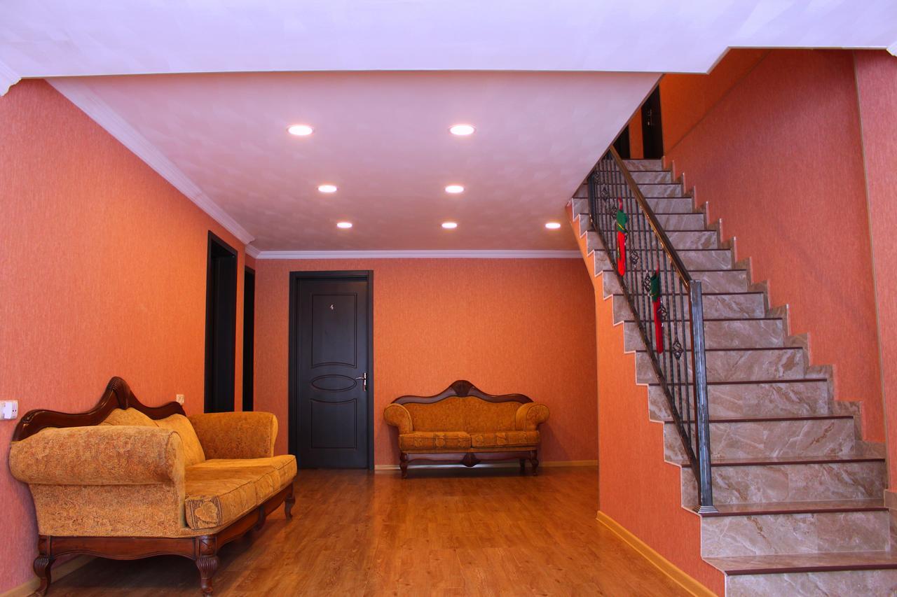 Guesthouse Gera Mestia Buitenkant foto