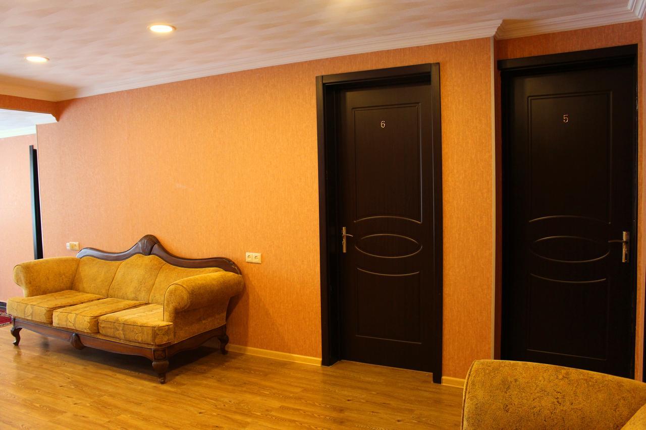 Guesthouse Gera Mestia Buitenkant foto