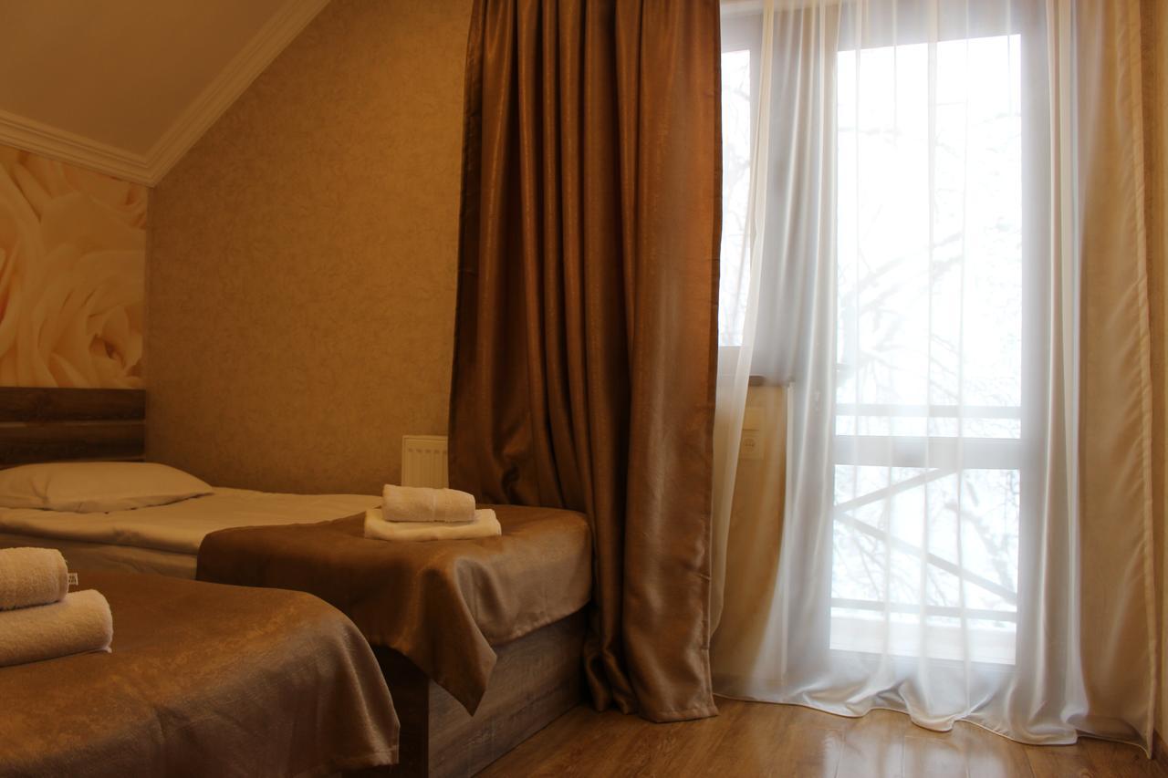 Guesthouse Gera Mestia Buitenkant foto