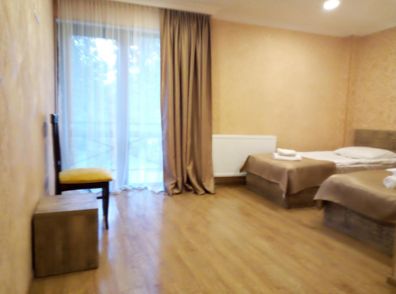 Guesthouse Gera Mestia Buitenkant foto