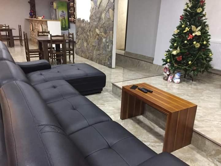 Guesthouse Gera Mestia Buitenkant foto